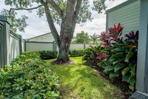 House in Wellington, Florida 2 bedrooms, 114.36 sq.m. № 2082067 - photo 15