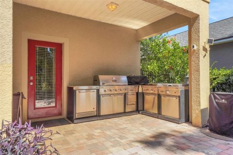 House in Sorrento, Florida 4 bedrooms, 246.75 sq.m. № 1757342 - photo 27