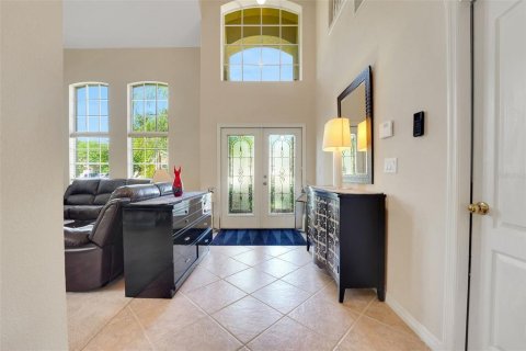 House in Sorrento, Florida 4 bedrooms, 246.75 sq.m. № 1757342 - photo 8