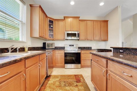 House in Sorrento, Florida 4 bedrooms, 246.75 sq.m. № 1757342 - photo 24