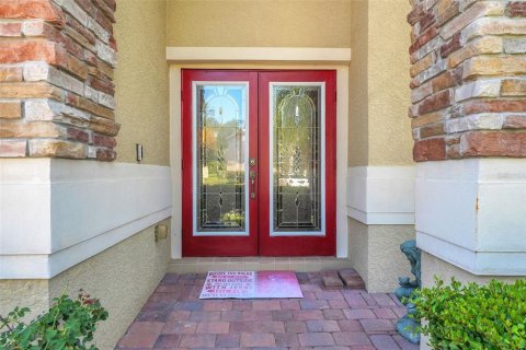 House in Sorrento, Florida 4 bedrooms, 246.75 sq.m. № 1757342 - photo 3