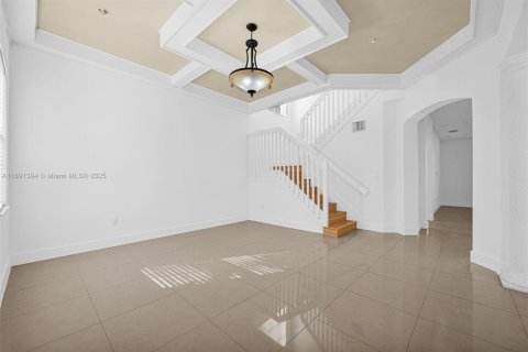 Villa ou maison à louer à Miami, Floride: 4 chambres, 263.01 m2 № 1945655 - photo 9