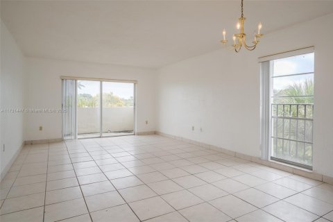 Copropriété à vendre à Pinecrest, Floride: 2 chambres, 98.1 m2 № 1951865 - photo 6