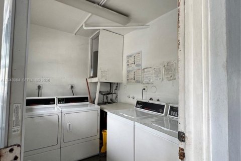 Condominio en venta en Miami, Florida, 1 dormitorio, 61.32 m2 № 2008641 - foto 20