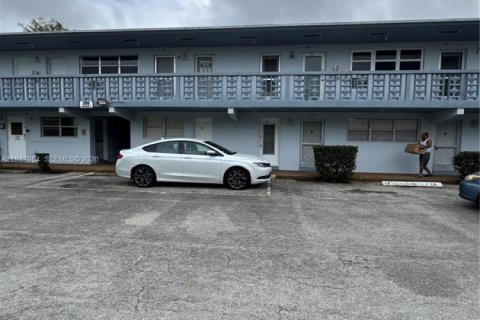 Condominio en venta en Miami, Florida, 1 dormitorio, 61.32 m2 № 2008641 - foto 22