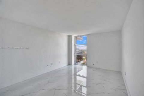 Снять в аренду кондоминиум в Авентура, Флорида 2 спальни, 100.24м2, № 1961960 - фото 22