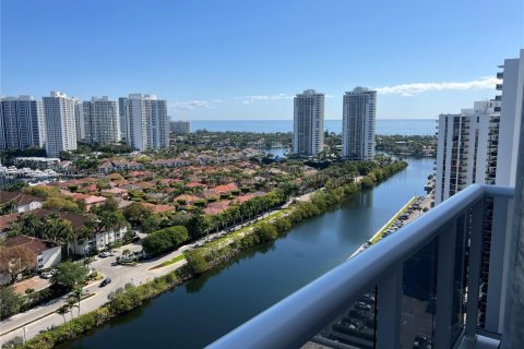 Снять в аренду кондоминиум в Авентура, Флорида 2 спальни, 100.24м2, № 1961960 - фото 3