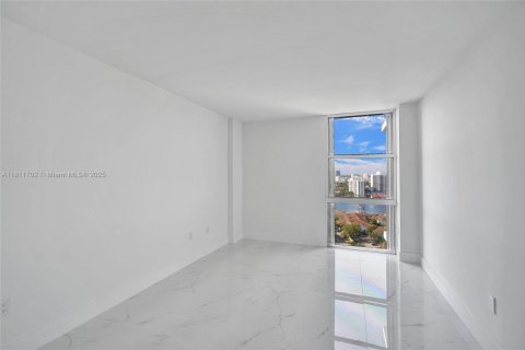 Снять в аренду кондоминиум в Авентура, Флорида 2 спальни, 100.24м2, № 1961960 - фото 29