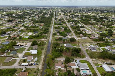 Land in Lehigh Acres, Florida № 2221219 - photo 9