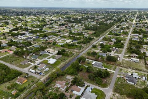 Land in Lehigh Acres, Florida № 2221219 - photo 8