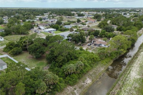 Land in Lehigh Acres, Florida № 2221219 - photo 15