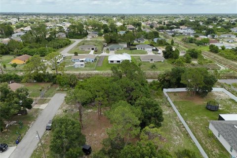 Land in Lehigh Acres, Florida № 2221219 - photo 17