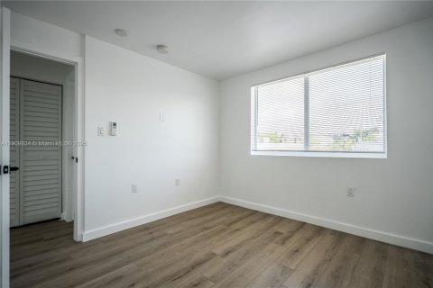 Снять в аренду квартиру в Майами, Флорида 1 спальня, № 1965221 - фото 8