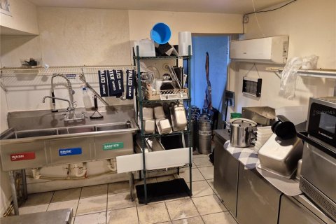 Снять в аренду коммерческую недвижимость в Бруксвилл, Флорида 115.11м2, № 1793862 - фото 8