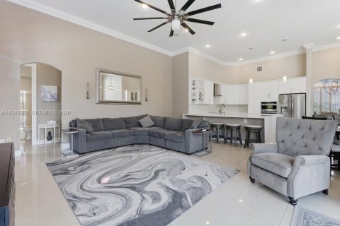 House in Boca Raton, Florida 4 bedrooms, 307.13 sq.m. № 2011140 - photo 18