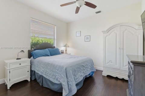 House in Boca Raton, Florida 4 bedrooms, 307.13 sq.m. № 2011140 - photo 30