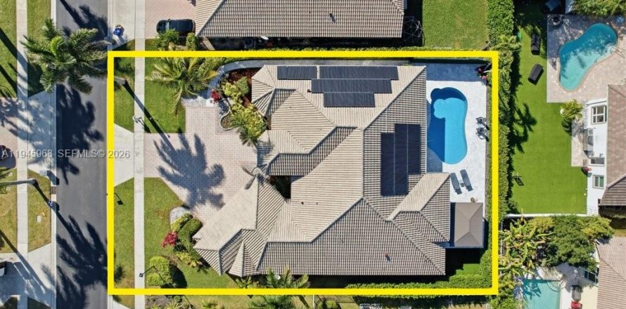 House in Boca Raton, Florida 4 bedrooms, 307.13 sq.m. № 2011140