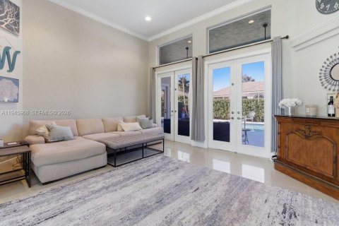 House in Boca Raton, Florida 4 bedrooms, 307.13 sq.m. № 2011140 - photo 14