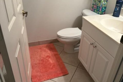 Casa en alquiler en Boynton Beach, Florida, 3 dormitorios, 150.22 m2 № 1217355 - foto 1