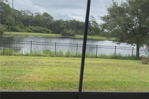 Casa en venta en Orlando, Florida, 5 dormitorios, 194.35 m2 № 2352348 - foto 9