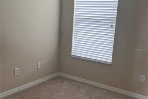 Casa en venta en Orlando, Florida, 5 dormitorios, 194.35 m2 № 2352348 - foto 6