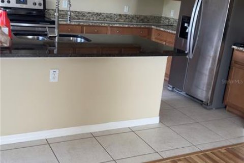 Casa en venta en Orlando, Florida, 5 dormitorios, 194.35 m2 № 2352348 - foto 4