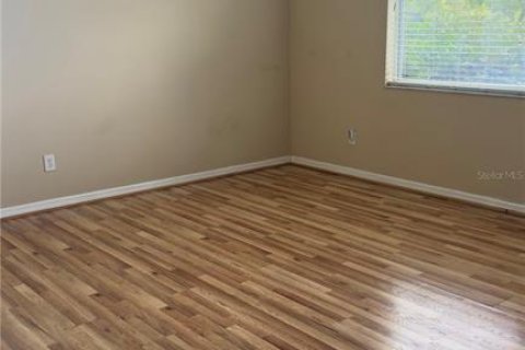 Casa en venta en Orlando, Florida, 5 dormitorios, 194.35 m2 № 2352348 - foto 5