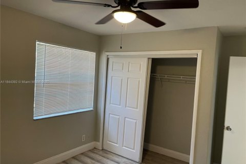 House in Fort Lauderdale, Florida 4 bedrooms, 185.8 sq.m. № 1839627 - photo 10