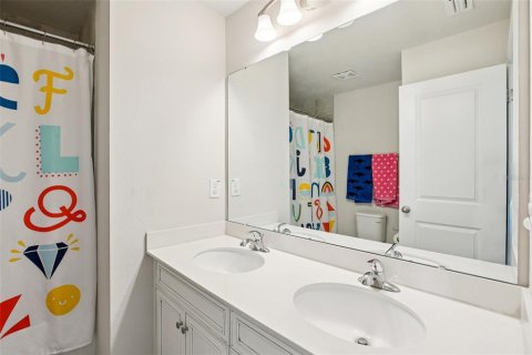 House in Riverview, Florida 5 bedrooms, 269.97 sq.m. № 2225098 - photo 27