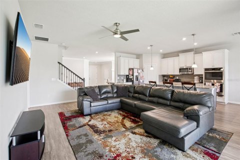 House in Riverview, Florida 5 bedrooms, 269.97 sq.m. № 2225098 - photo 2
