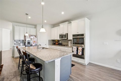 House in Riverview, Florida 5 bedrooms, 269.97 sq.m. № 2225098 - photo 12
