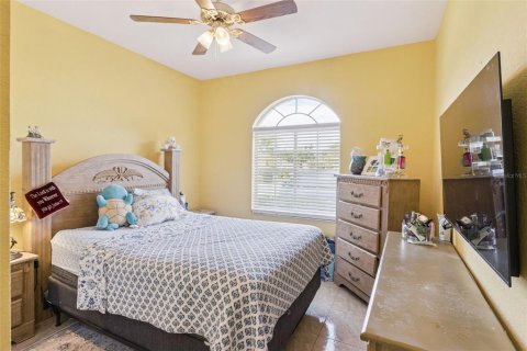 Condo in Kissimmee, Florida, 3 bedrooms № 2195770 - photo 11