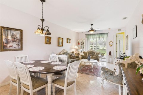 Condo in Kissimmee, Florida, 3 bedrooms № 2195770 - photo 5