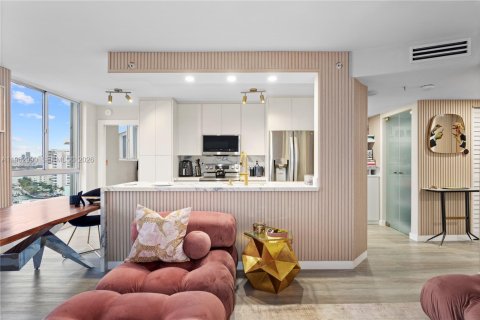 Купить кондоминиум в Майами-Бич, Флорида 1 спальня, 69.68м2, № 2024204 - фото 15