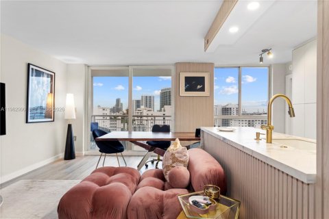 Купить кондоминиум в Майами-Бич, Флорида 1 спальня, 69.68м2, № 2024204 - фото 16