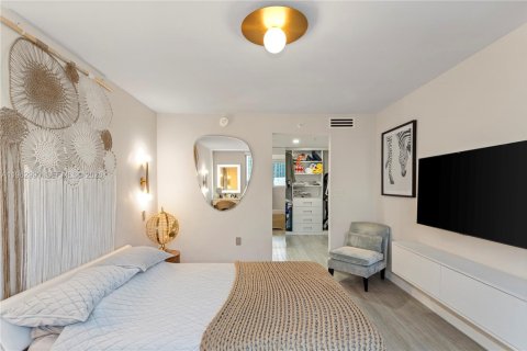 Купить кондоминиум в Майами-Бич, Флорида 1 спальня, 69.68м2, № 2024204 - фото 3