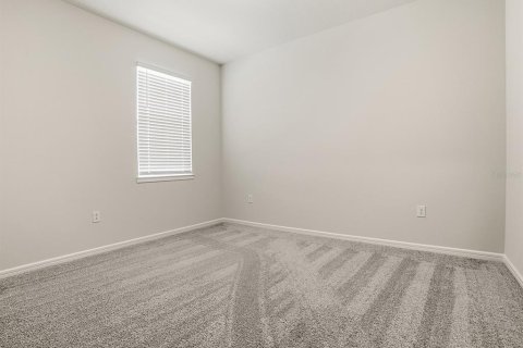 House in Clermont, Florida 3 bedrooms, 199.18 sq.m. № 2313096 - photo 8