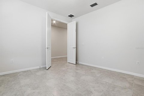 House in Clermont, Florida 3 bedrooms, 199.18 sq.m. № 2313096 - photo 6