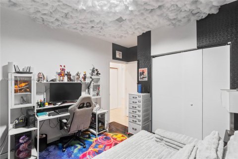 Снять в аренду виллу или дом в Майами, Флорида 4 спальни, 186.64м2, № 1963805 - фото 20