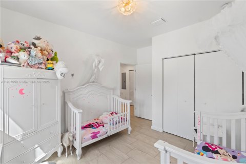 Снять в аренду виллу или дом в Майами, Флорида 4 спальни, 186.64м2, № 1963805 - фото 10