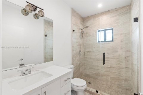 Снять в аренду виллу или дом в Майами, Флорида 4 спальни, 186.64м2, № 1963805 - фото 11