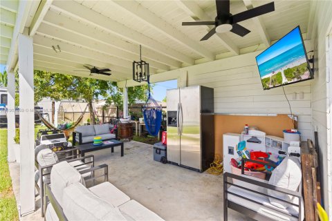 Снять в аренду виллу или дом в Майами, Флорида 4 спальни, 186.64м2, № 1963805 - фото 26