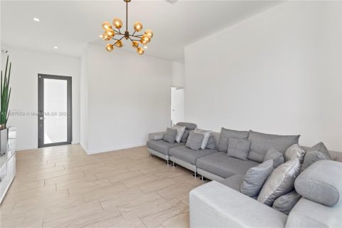 Снять в аренду виллу или дом в Майами, Флорида 4 спальни, 186.64м2, № 1963805 - фото 23