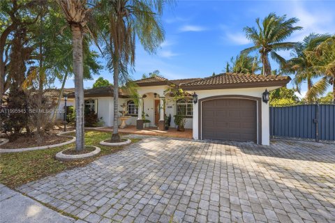 Casa en venta en Miami, Florida, 3 dormitorios, 189.06 m2 № 2058916 - foto 9