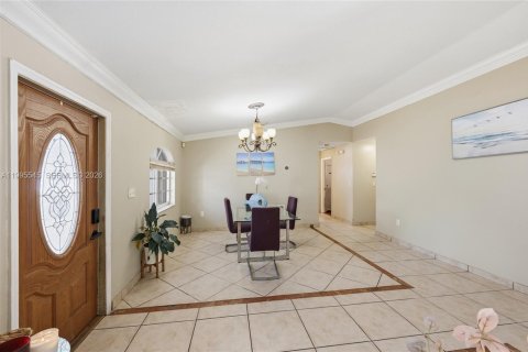 Casa en venta en Miami, Florida, 3 dormitorios, 189.06 m2 № 2058916 - foto 18