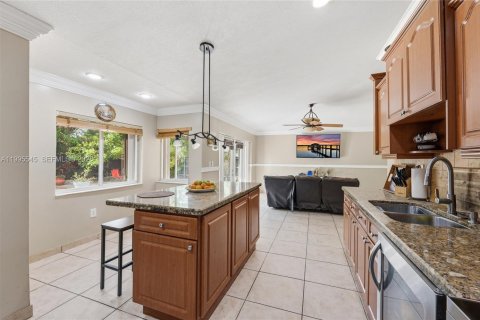 Casa en venta en Miami, Florida, 3 dormitorios, 189.06 m2 № 2058916 - foto 24