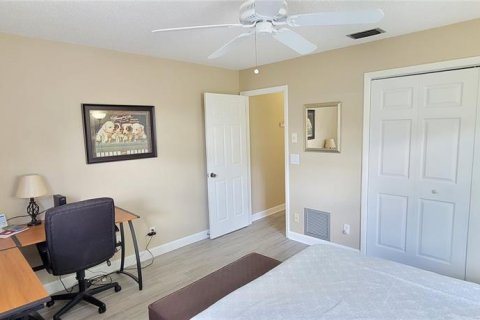 House in Clearwater, Florida 3 bedrooms, 163.6 sq.m. № 1835986 - photo 26