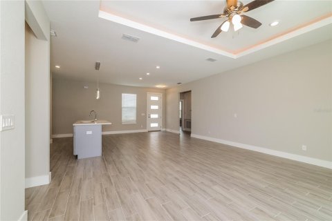 Casa en alquiler en Kissimmee, Florida, 4 dormitorios, 155.15 m2 № 1882989 - foto 2