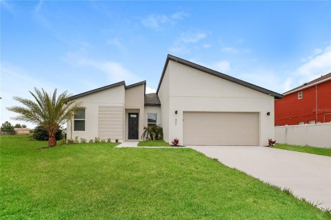 Casa en alquiler en Kissimmee, Florida, 4 dormitorios, 155.15 m2 № 1882989 - foto 1