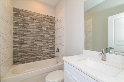 Casa en alquiler en Kissimmee, Florida, 4 dormitorios, 155.15 m2 № 1882989 - foto 14